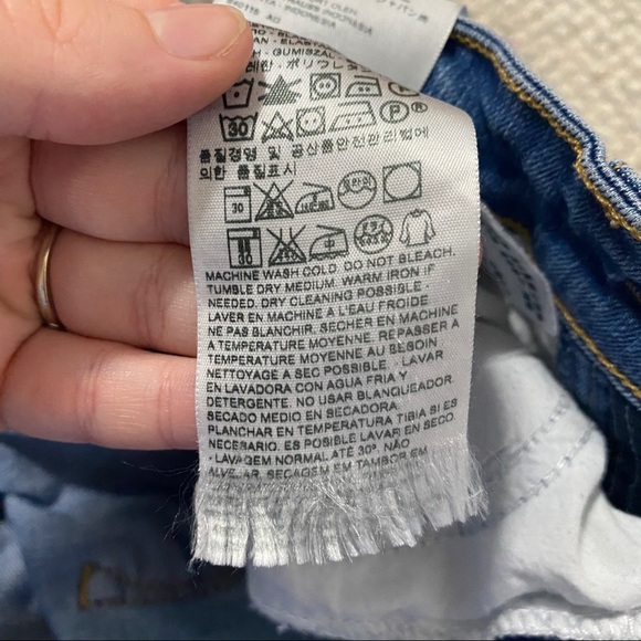 Levi’s 721 Distressed Skinny Blue Jeans SIZE 24 - Picture 6 of 7